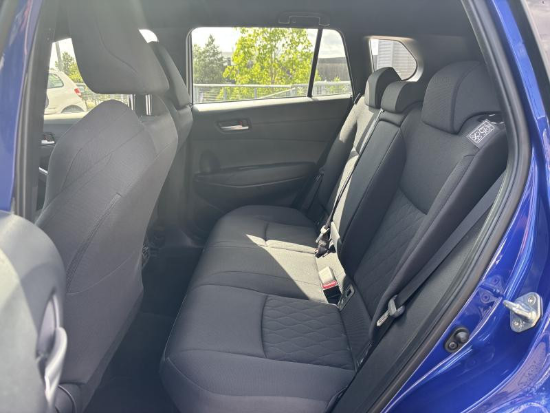 Used TOYOTA Corolla Cross 2.0 Dynamic 2,0 + Safety Pack 2024 BLUE € 32490 in Bertrange