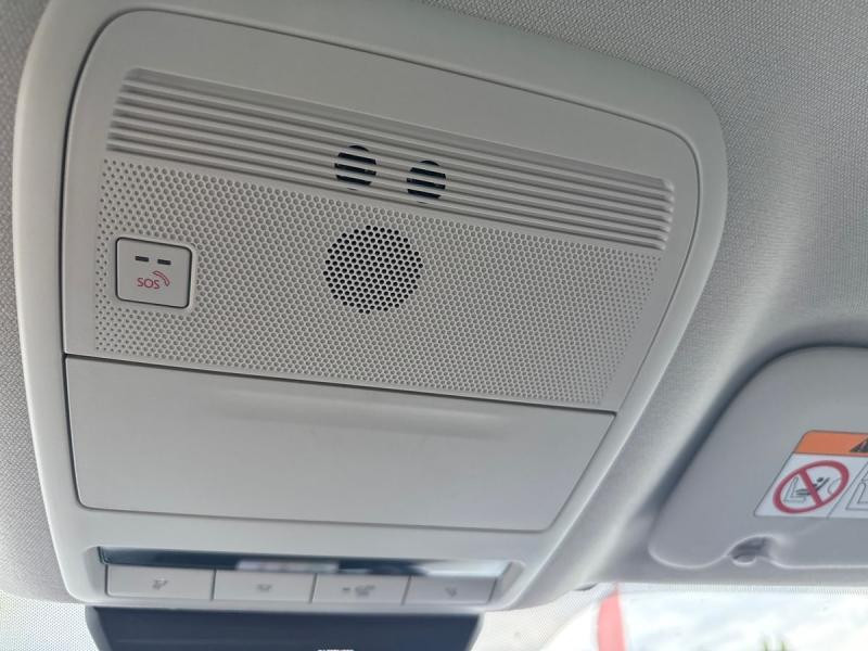 Used MAZDA 3 Skyactiv G 2019 RED € 17990 in Schifflange