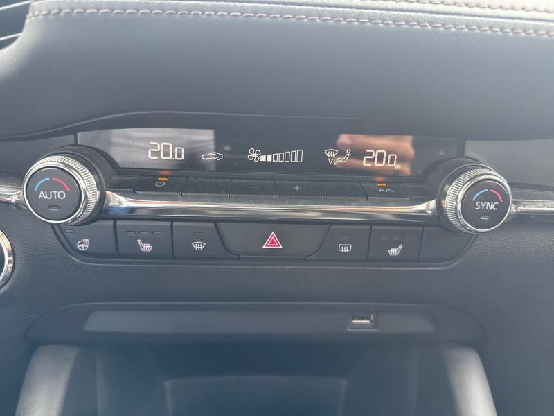 Used MAZDA 3 Skyactiv G 2019 RED € 17990 in Schifflange