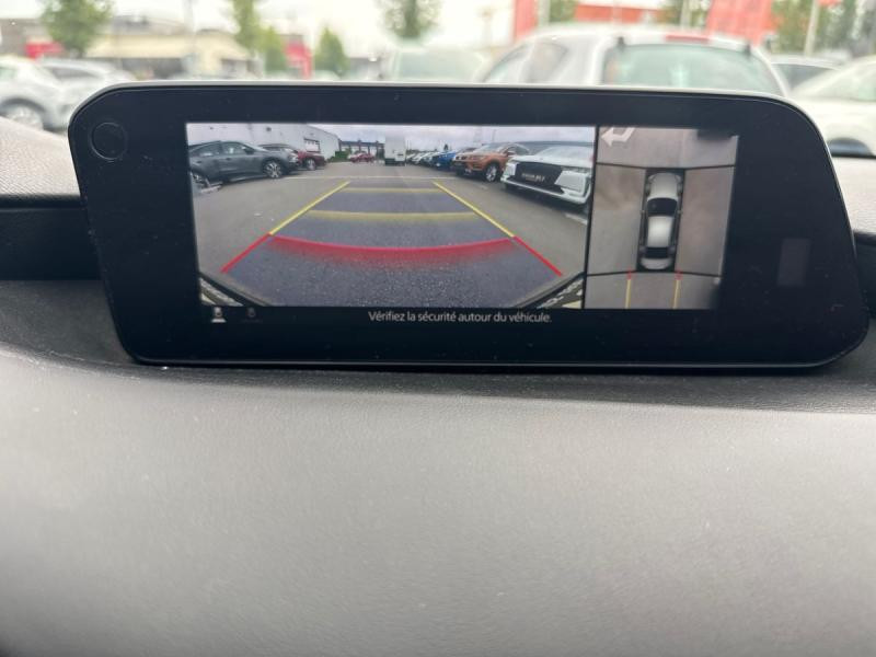 Used MAZDA 3 Skyactiv G 2019 RED € 17990 in Schifflange