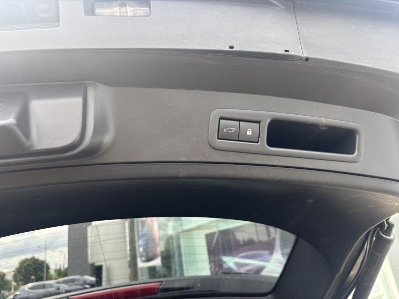 Occasion LEXUS UX Executive Line 2021 GREEN 26990 € à Bertrange