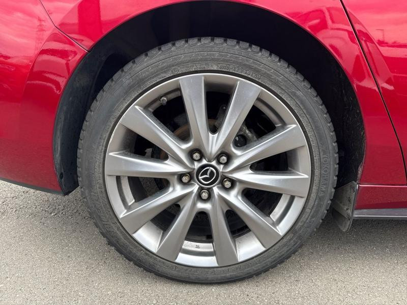 Used MAZDA 3 Skyactiv G 2019 RED € 17990 in Schifflange