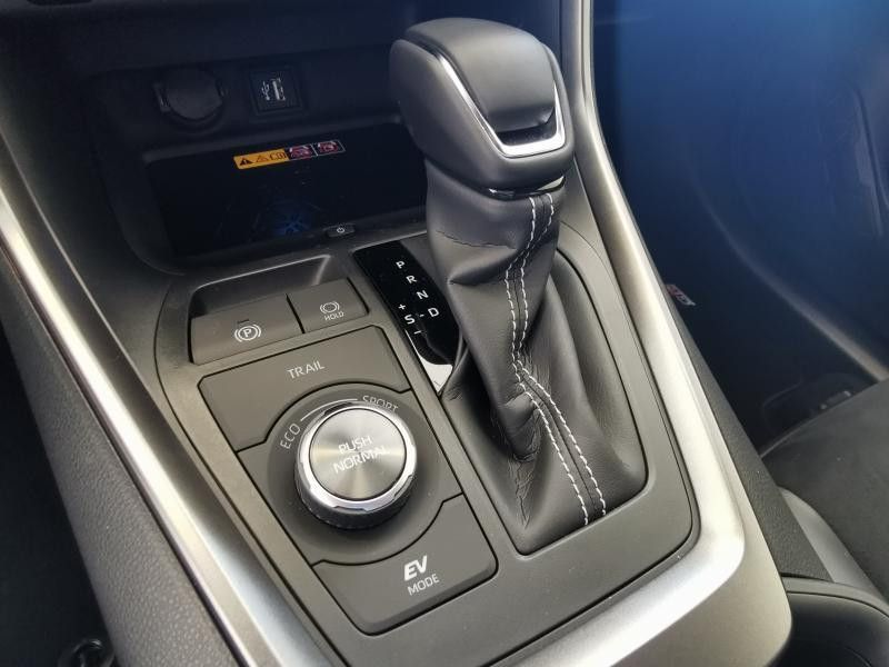 Occasion TOYOTA RAV4 2.5 Hybride 225 CV GR SPORT  WHITE 56490 € à Schifflange