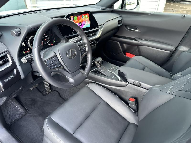 Occasion LEXUS UX 2.0L HEV F SPORT Design 2023 WHITE 37290 € à Bertrange