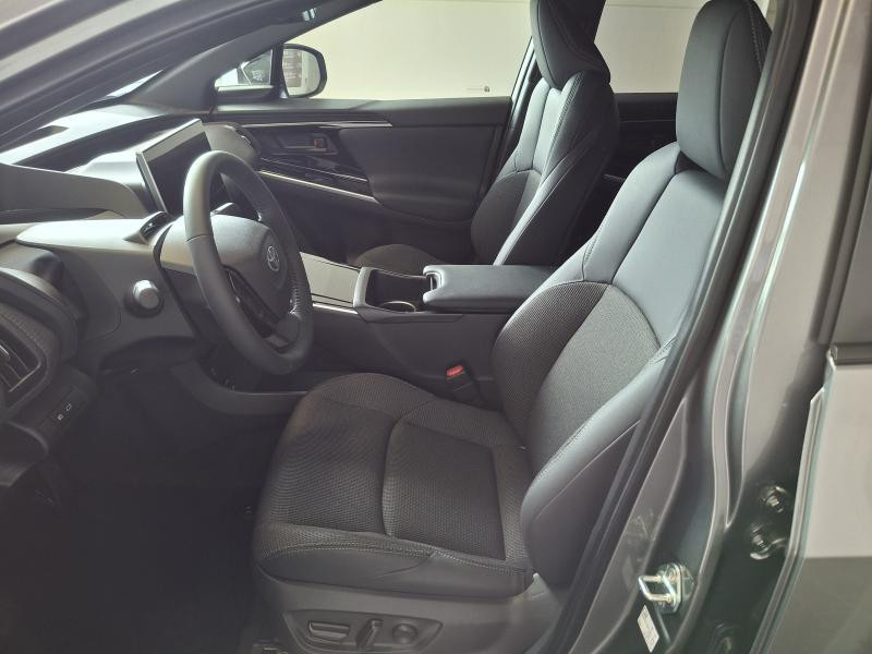 Used TOYOTA bZ4X EV FWD AT Business Plus 2WD 2025 ANTHRACITE € 43815 in Schifflange