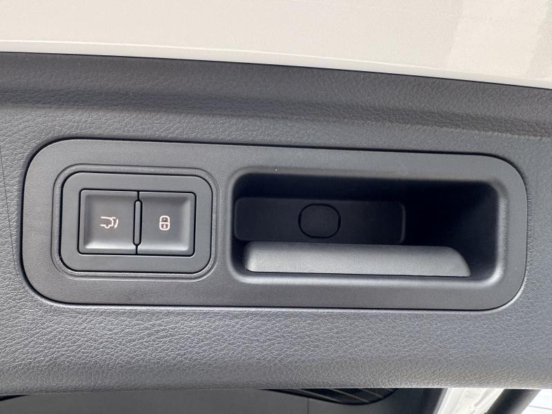 Used BYD Tang EXECUTIVE 2024 WHITE € 64990 in Bertrange