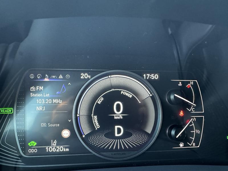 Occasion LEXUS UX 2.0L HEV F SPORT Design 2023 GREY 36800 € à Bertrange