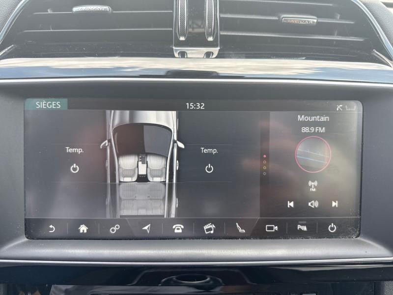 Used JAGUAR F-Pace Portfolio 2017 BLUE € 23490 in Schifflange