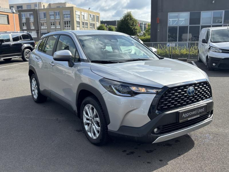 Used TOYOTA Corolla Cross 2.0 Dynamic 2,0 + Safety Pack 2024 GREY € 33390 in Bertrange