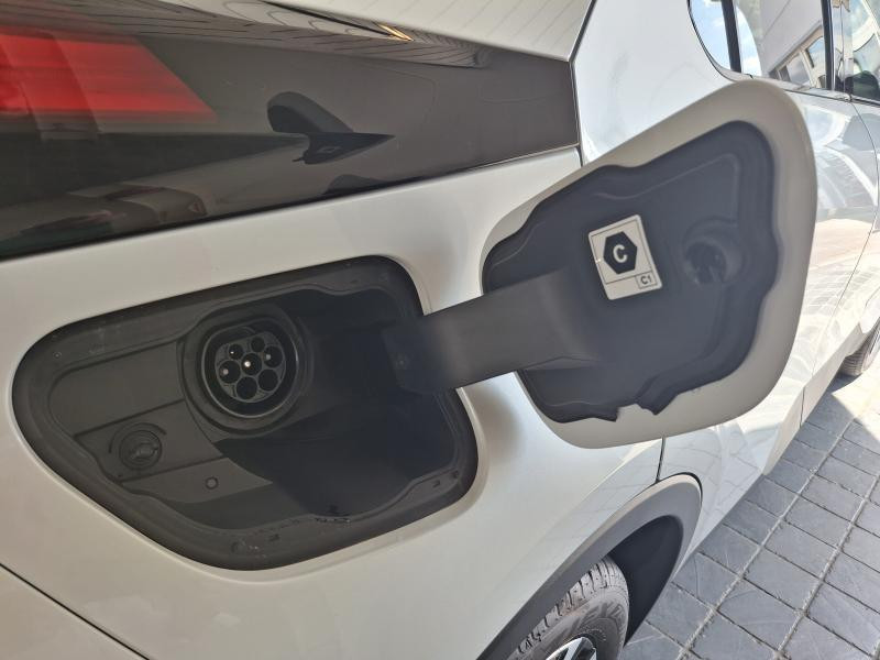 Used TOYOTA C-HR 2.0 PHV Elite PHEV 2025 WHITE € 41490 in Schifflange