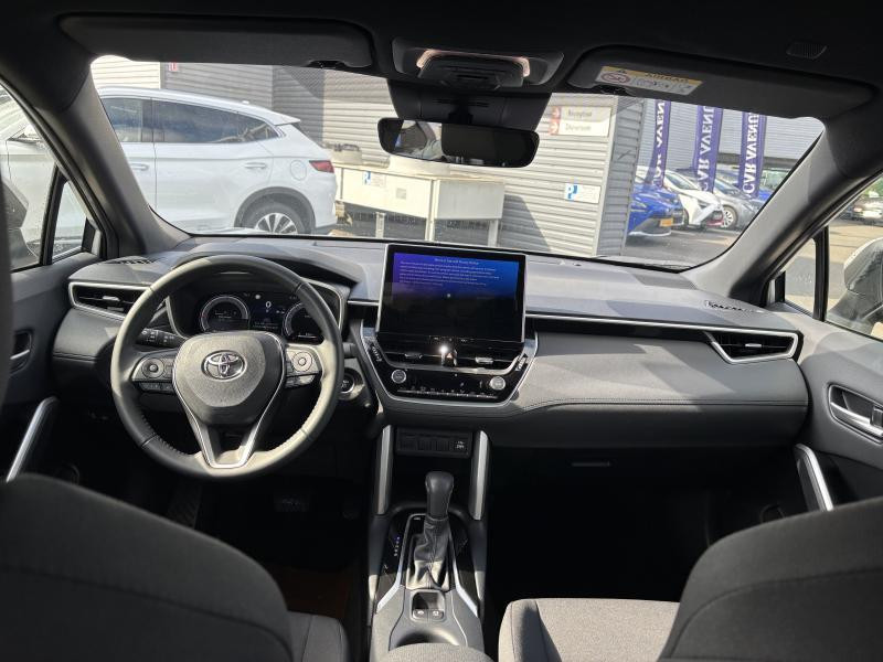Used TOYOTA Corolla Cross 2.0 Dynamic 2,0 + Safety Pack 2024 GREY € 33390 in Bertrange