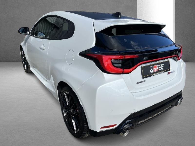 Occasion TOYOTA Yaris 1.6 Yaris GR Four New 2024 WHITE 52990 € à Bertrange