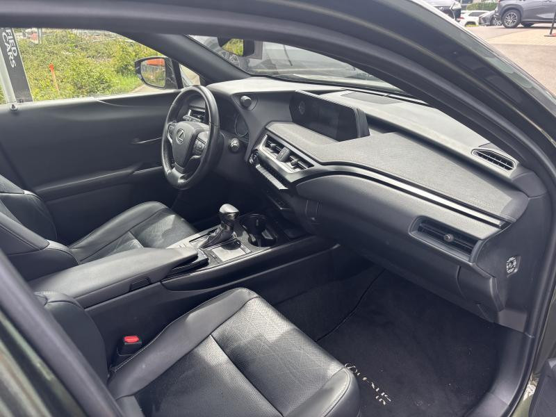 Occasion LEXUS UX Executive Line 2021 GREEN 26990 € à Bertrange