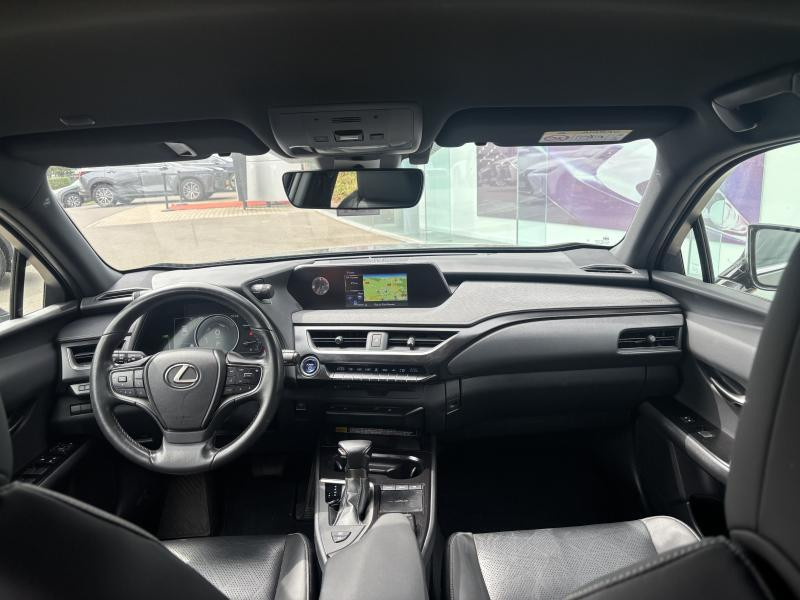 Occasion LEXUS UX Executive Line 2021 GREEN 26990 € à Bertrange