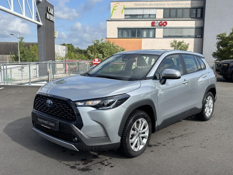 Used TOYOTA Corolla Cross 2.0 Dynamic 2,0 + Safety Pack 2024 GREY € 33390 in Bertrange