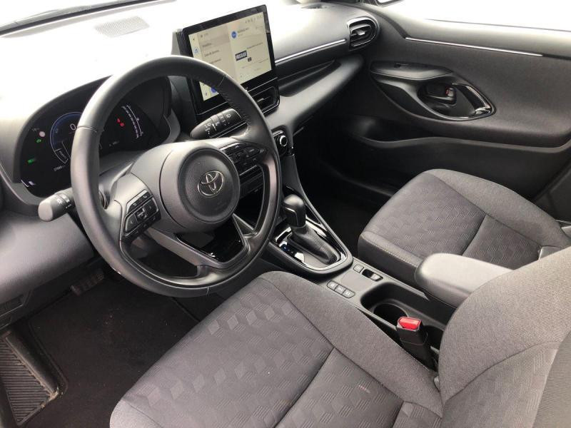 Used TOYOTA Yaris IV 5 d. 1.5 Hybrid e-CVT Iconi 2024 GREY € 24990 in Schifflange