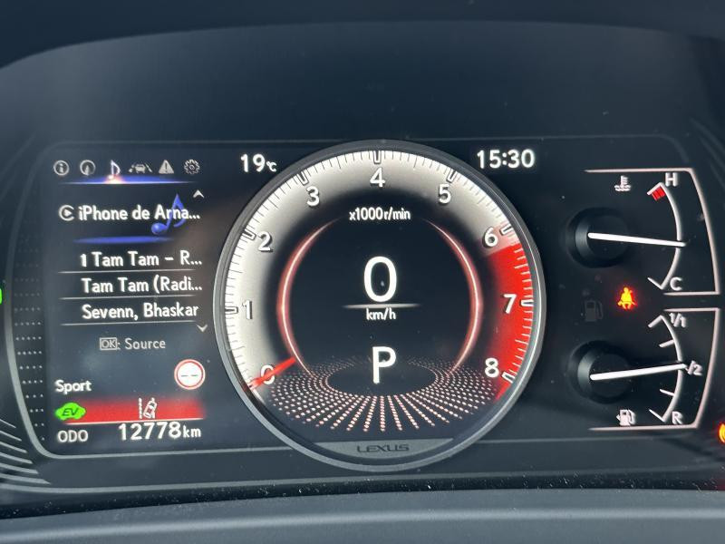 Occasion LEXUS UX 2.0L HEV F SPORT Design 2023 WHITE 37290 € à Bertrange