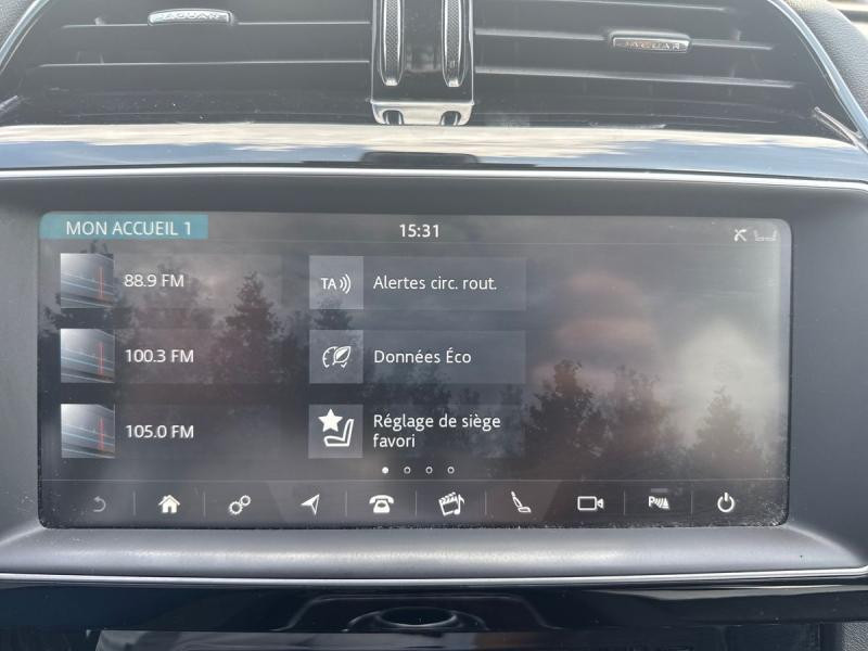 Used JAGUAR F-Pace Portfolio 2017 BLUE € 23490 in Schifflange