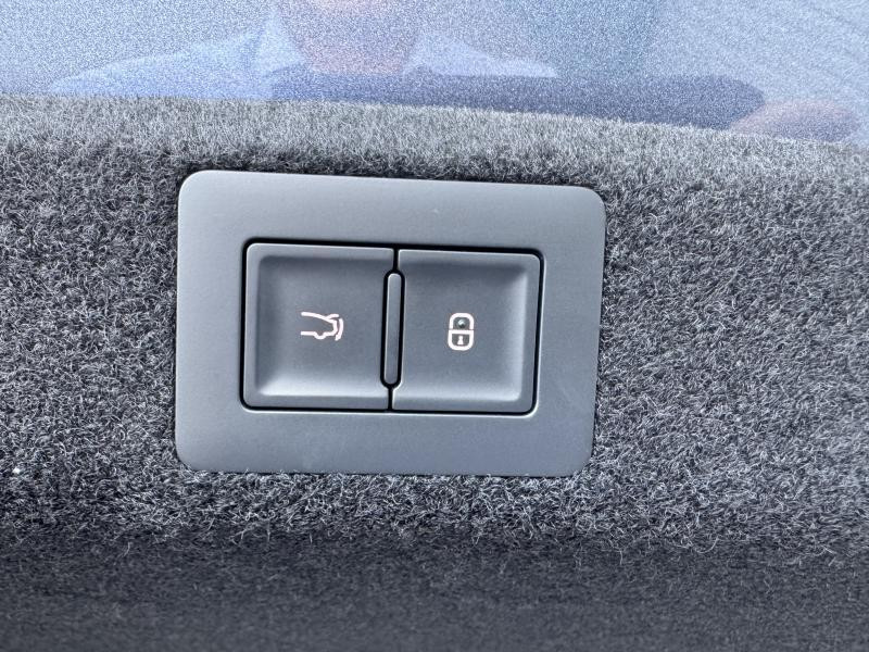 Used BYD Seal DESIGN 2025 BLUE € 44890 in Bertrange