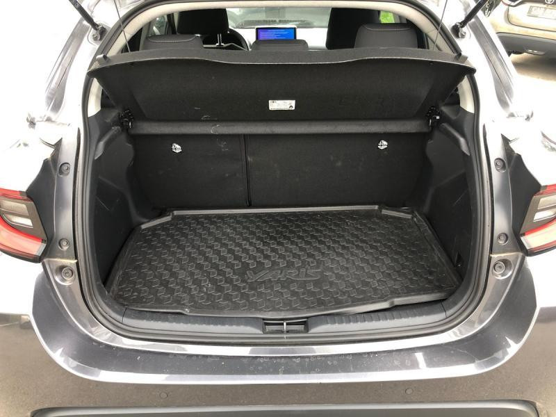 Used TOYOTA Yaris IV 5 d. 1.5 Hybrid e-CVT Iconi 2024 GREY € 24990 in Schifflange