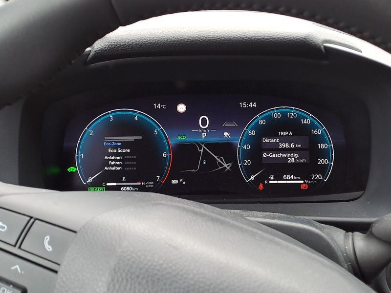 Used TOYOTA C-HR 1.8 Dynamic Plus BI TONE 2024 WHITE € 34397 in Bertrange