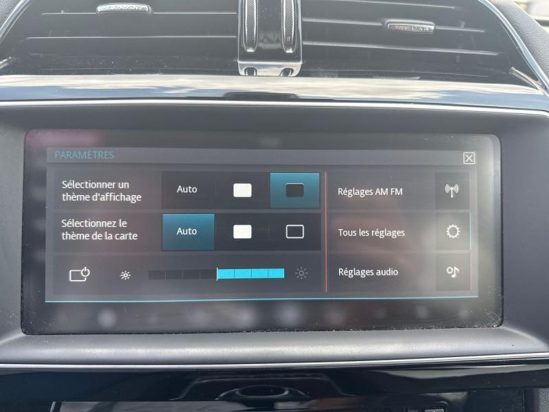 Used JAGUAR F-Pace Portfolio 2017 BLUE € 23490 in Schifflange