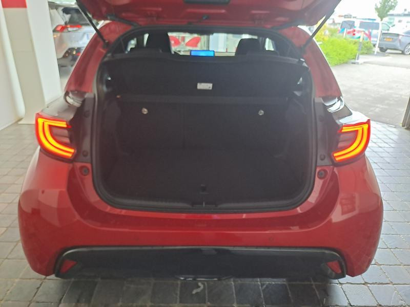 Occasion TOYOTA Yaris 1.5 Hybrid 130cv Style 2024 RED 28490 € à Schifflange