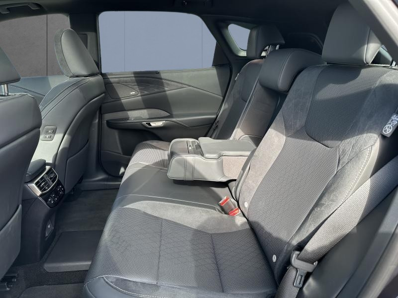 Occasion LEXUS RX 2.5 PHEV Privilege Line 2023 BLUE 74960 € à Bertrange