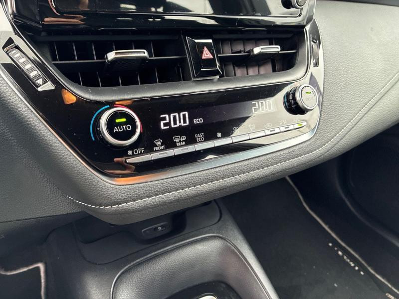 Used TOYOTA Corolla 1.8 HSD CVT Touring Sport 1.8 Hybrid Dynam 2021 RED € 18990 in Schifflange