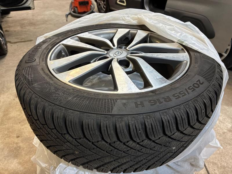 Occasion HYUNDAI i30 1.6 MHYRIDE . 2021 BEIGE 15990 € à Schifflange