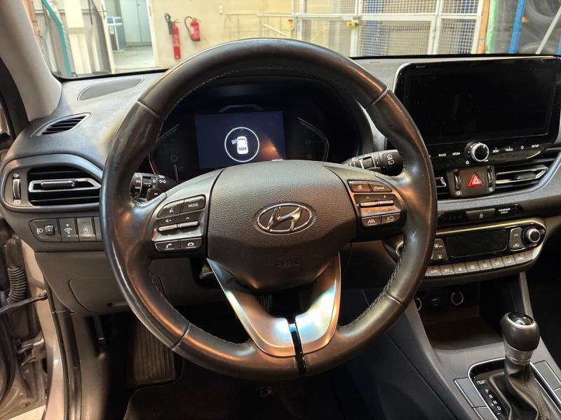 Occasion HYUNDAI i30 1.6 MHYRIDE . 2021 BEIGE 15990 € à Schifflange