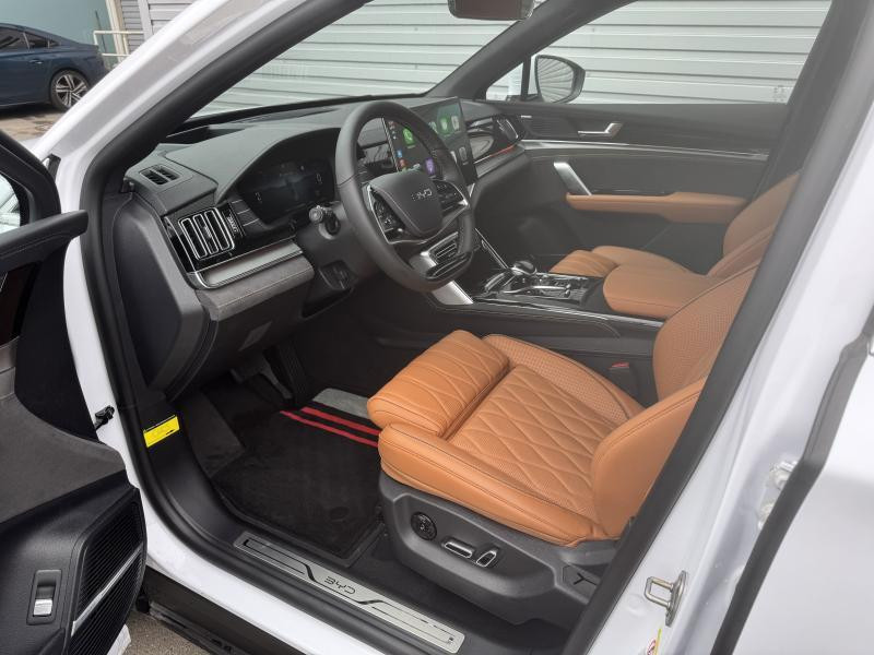 Used BYD Tang EXECUTIVE 2024 WHITE € 64990 in Bertrange