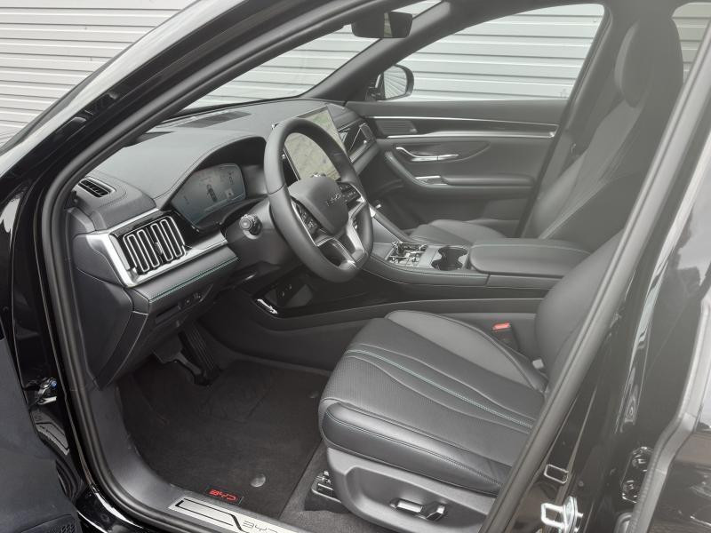 Used BYD Seal U 1.5 BOOST 2025 BLACK € 36890 in Bertrange