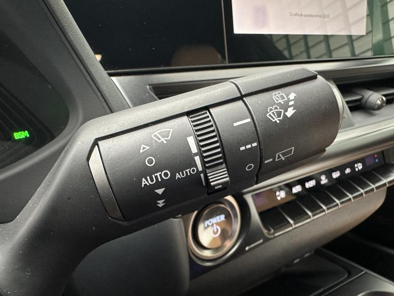 Used LEXUS UX 2.0L HEV F SPORT Design 2023 BLACK € 37490 in Bertrange