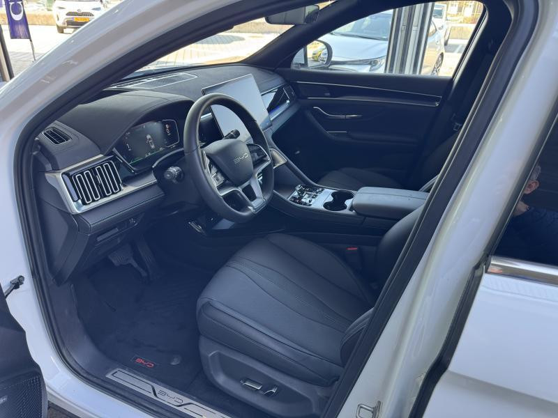 Used BYD Seal U DESIGN 2024 WHITE € 42199 in Bertrange