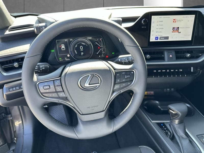 Occasion LEXUS UX 2.0L HEV F SPORT Design 2023 WHITE 37500 € à Bertrange