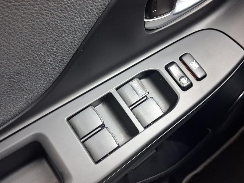 Used TOYOTA Yaris Yaris 2019 WHITE € 13990 in Schifflange