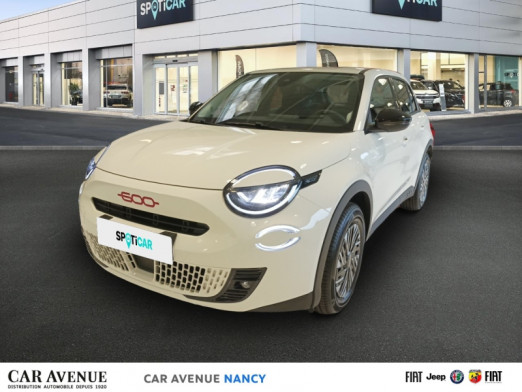 Occasion FIAT 600 e 156ch 54kWh Red 2024 Ice White 27 490 € à Nancy