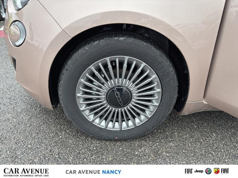 Occasion FIAT 500 e 95ch Icône 2023 Rose Gold métal 24390 € à Nancy