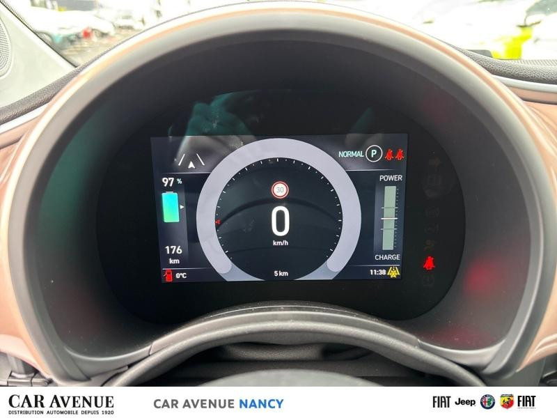 Occasion FIAT 500 e 95ch Icône 2023 Rose Gold métal 24390 € à Nancy