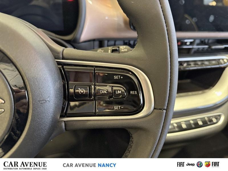 Occasion FIAT 500C e 95ch Pack Confort ** Bonus écologique particulier de 4000€ déduit ** 2024 Rose Gold métal 27890 € à Nancy