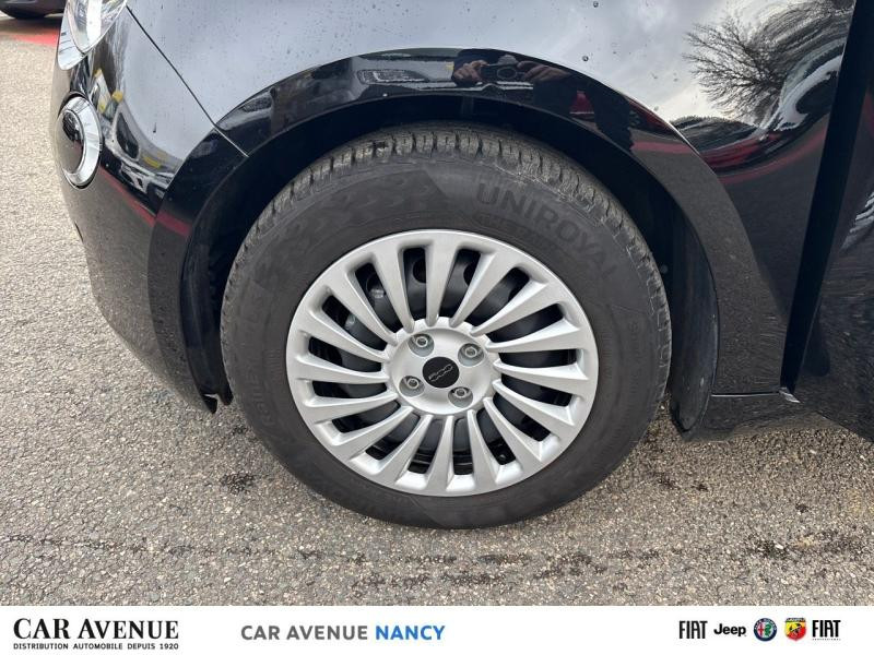 Occasion FIAT 500 e 95ch Action ** Eligible REMISE ECO - 4000€ ** 2023 Onyx Black pastel 19890 € à Nancy