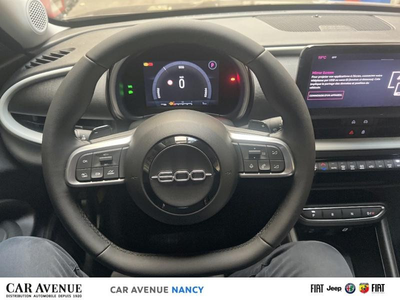 Used FIAT 600 1.2 Hybrid 136ch Pack Style DCT6 2025 Onyx Black € 27480 in Nancy