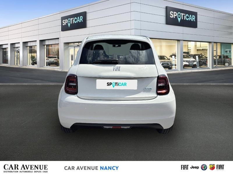 Occasion FIAT 500 e 95ch Action 2022 Blanc 15490 € à Nancy