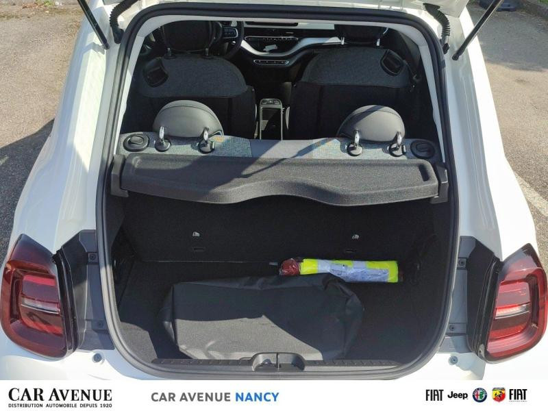 Occasion FIAT 500 e 95ch ICONE MY22 2023 Blanc 22990 € à Nancy