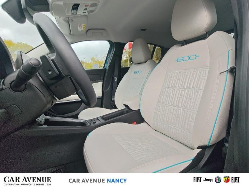 Occasion FIAT 600 1.2 Hybrid 136ch La Prima DCT6 2025 Bleu Sea métallisé 25490 € à Nancy