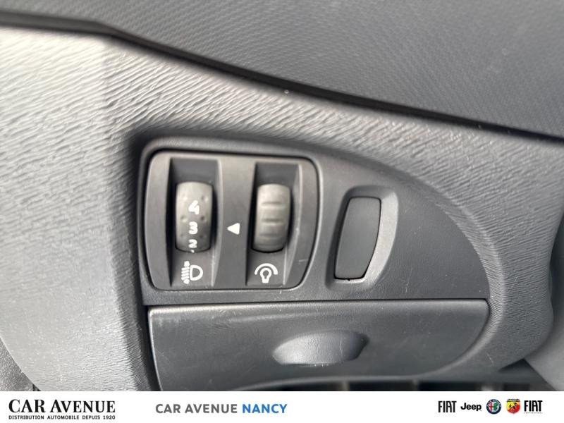 Occasion RENAULT Twingo 1.2 LEV 16v 75ch Life eco² 2014 Gris Platine 7490 € à Nancy