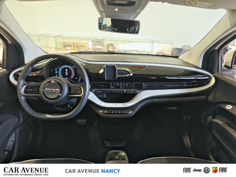 Occasion FIAT 500 e 95ch Action 2022 Blanc 14990 € à Nancy