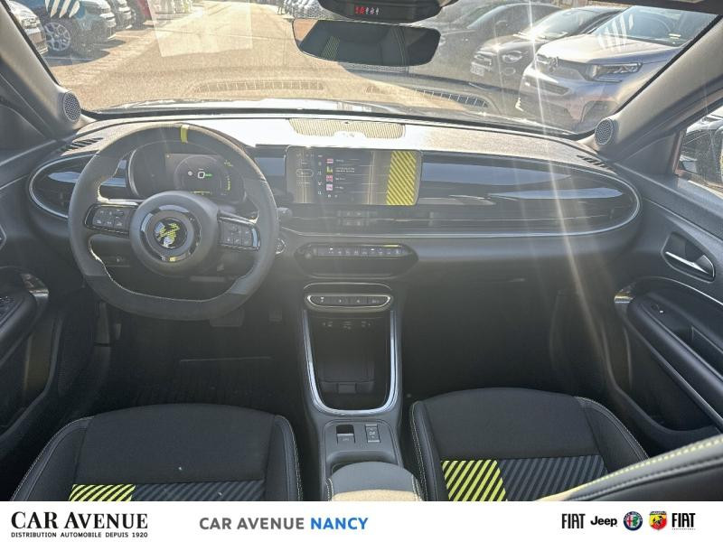Used ABARTH 600 e 240ch 54kWh Turismo ** Prime Coup de Pouce déduit ** 2025 Noir Venom € 36490 in Nancy