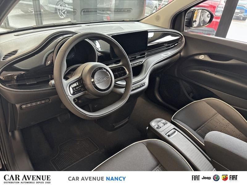Used FIAT 500C e 95ch Pack Confort ** Prime Coup de Pouce déduit ** 2024 Onyx Black pastel € 27490 in Nancy